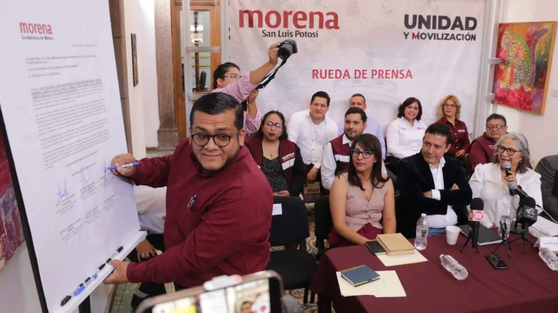 Diputados locales de Morena firman carta compromiso (1)